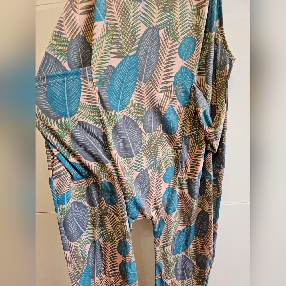 New Lightweight Feather Jumpsuit 2XL - Picture 4 of 11